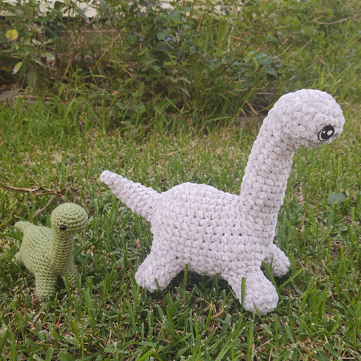 Large Brontosaurus and small